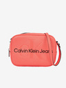 Calvin Klein Jeans Sculpted Camera Bag Genți